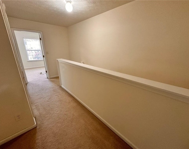 3835 Dandridge Way - Photo Thumbnail 11