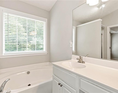 1480 Ridgemill Terrace - Photo Thumbnail 23