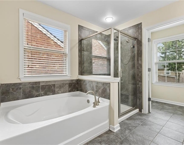 5011 Morriscastle Drive - Photo Thumbnail 33