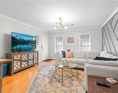 1101 Collier Road Nw - Photo Thumbnail 4