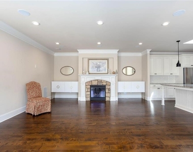 100 Batten Board Way - Photo Thumbnail 20