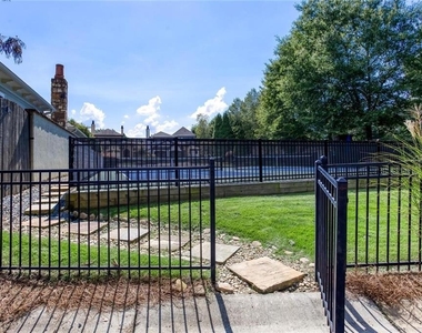100 Batten Board Way - Photo Thumbnail 49