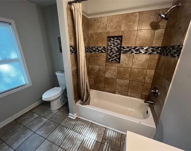 1059 Hampton Street - Photo Thumbnail 20