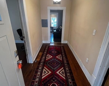 1059 Hampton Street - Photo Thumbnail 4