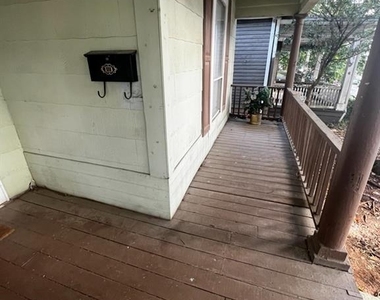1059 Hampton Street - Photo Thumbnail 2