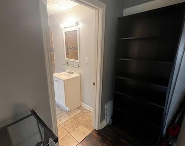 1059 Hampton Street - Photo Thumbnail 18