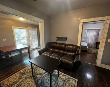 1059 Hampton Street - Photo Thumbnail 15
