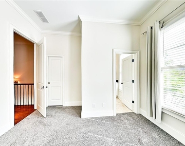1203 Virginia Park Drive Ne - Photo Thumbnail 9