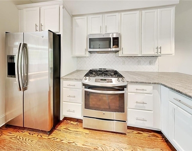 1203 Virginia Park Drive Ne - Photo Thumbnail 3