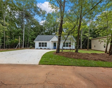 8079 Beachwood Drive - Photo Thumbnail 19