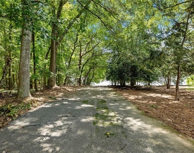 8079 Beachwood Drive - Photo Thumbnail 37