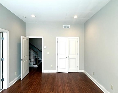 3026 Eltham Place - Photo Thumbnail 33