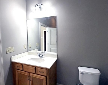3026 Eltham Place - Photo Thumbnail 28