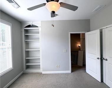 3026 Eltham Place - Photo Thumbnail 27