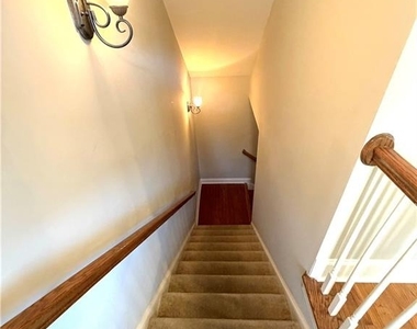 3026 Eltham Place - Photo Thumbnail 32