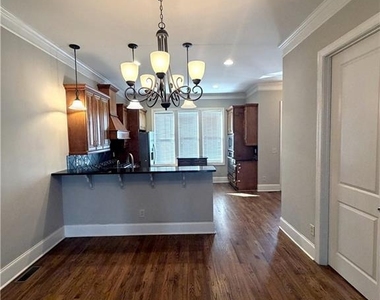 3026 Eltham Place - Photo Thumbnail 9