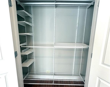 3026 Eltham Place - Photo Thumbnail 29