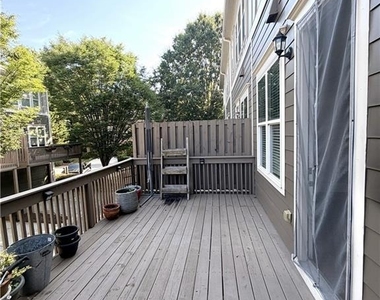 3026 Eltham Place - Photo Thumbnail 39