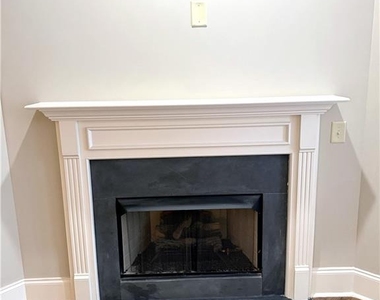 3026 Eltham Place - Photo Thumbnail 12