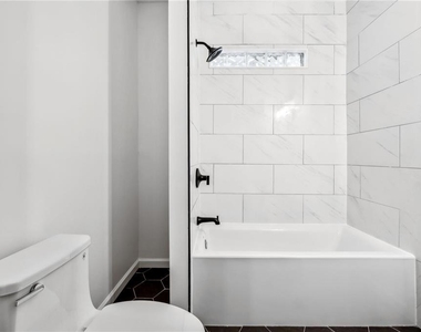 976 Hall Place Nw - Photo Thumbnail 32