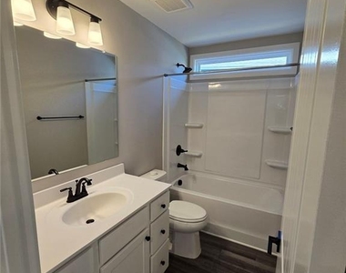 121 Linden Court - Photo Thumbnail 30