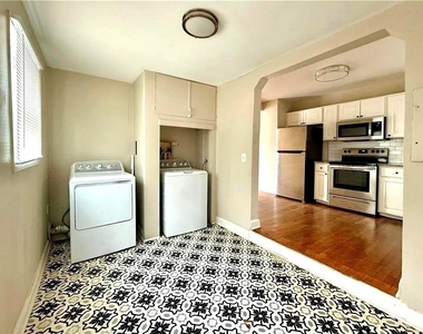 1449 Lynford Drive Sw - Photo Thumbnail 8