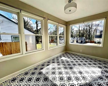 1449 Lynford Drive Sw - Photo Thumbnail 6