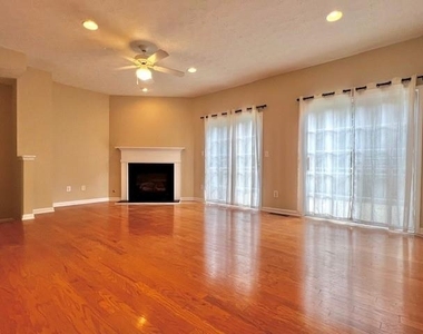 3531 Lantern View Lane - Photo Thumbnail 5