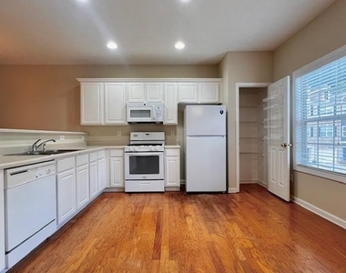3531 Lantern View Lane - Photo Thumbnail 8