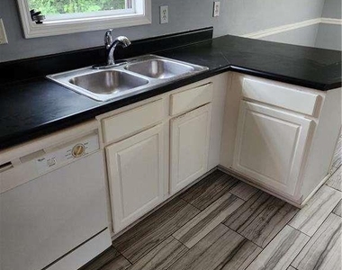 1158 Olde Hinge Way - Photo Thumbnail 10