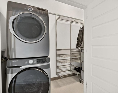 1080 Peachtree Street Ne - Photo Thumbnail 25