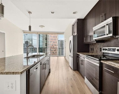 1080 Peachtree Street Ne - Photo Thumbnail 9