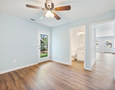 8083 Beachwood Drive - Photo Thumbnail 16
