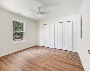 8083 Beachwood Drive - Photo Thumbnail 19