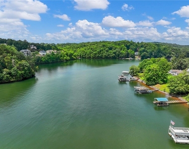 8083 Beachwood Drive - Photo Thumbnail 42