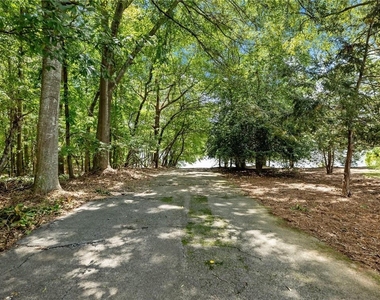 8083 Beachwood Drive - Photo Thumbnail 40