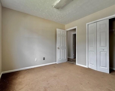 5335 Durham Ridge Court Nw - Photo Thumbnail 15