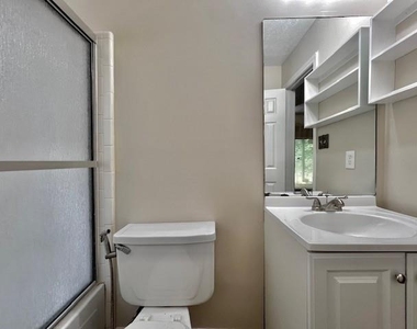 5335 Durham Ridge Court Nw - Photo Thumbnail 17