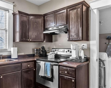 2882 Church Street - Photo Thumbnail 6