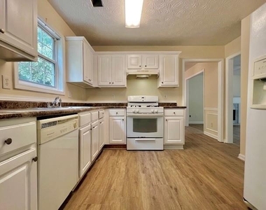 625 Waltman Point Place - Photo Thumbnail 2