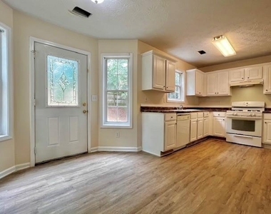 625 Waltman Point Place - Photo Thumbnail 3