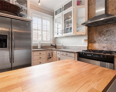 7 Park Lane Ne - Photo Thumbnail 17
