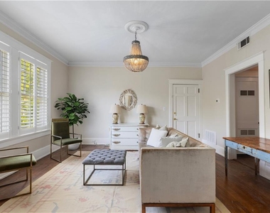 7 Park Lane Ne - Photo Thumbnail 9