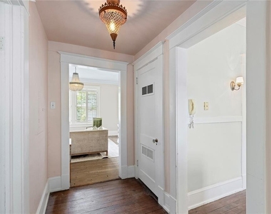 7 Park Lane Ne - Photo Thumbnail 14