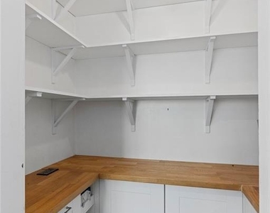 7 Park Lane Ne - Photo Thumbnail 20