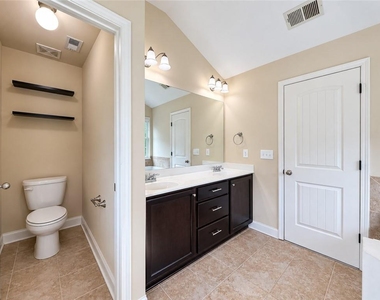 4025 Hunters Walk Way - Photo Thumbnail 24