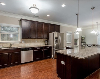4025 Hunters Walk Way - Photo Thumbnail 1