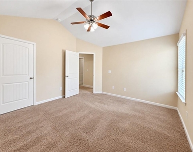 4025 Hunters Walk Way - Photo Thumbnail 30