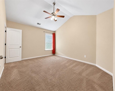 4025 Hunters Walk Way - Photo Thumbnail 31