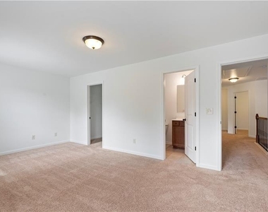 2080 Redbarn Court - Photo Thumbnail 34